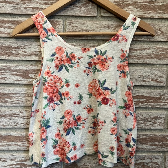 Mudd Floral Cropped Top - Picture 5 of 8